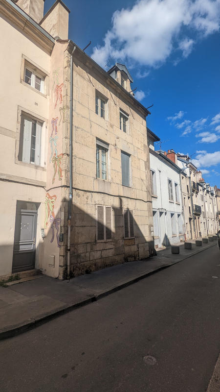 Immeuble - 162 m² - 9 pièces