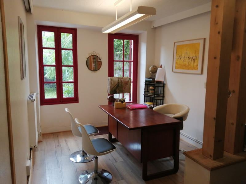 Local commercial - 155 m² - 6 pièces