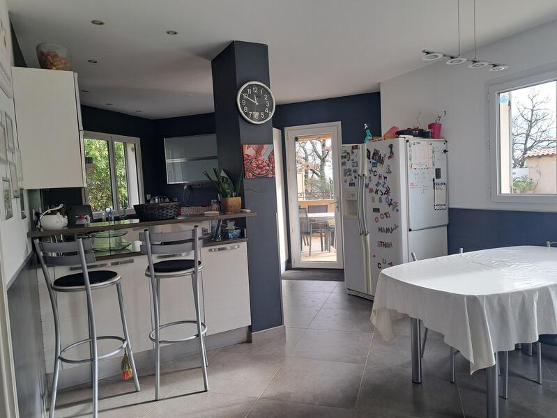 Villa - 155 m² - 6 pièces