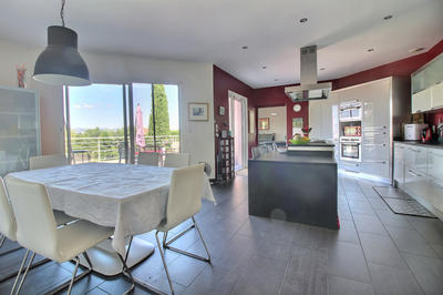 Villa - 330 m² - 7 pièces