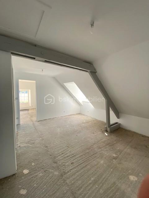 Maison - 141 m² - 6 pièces