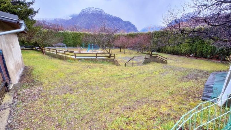 Maison - 308 m² - 8 pièces