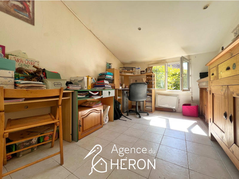 Maison - 177 m² - 9 pièces