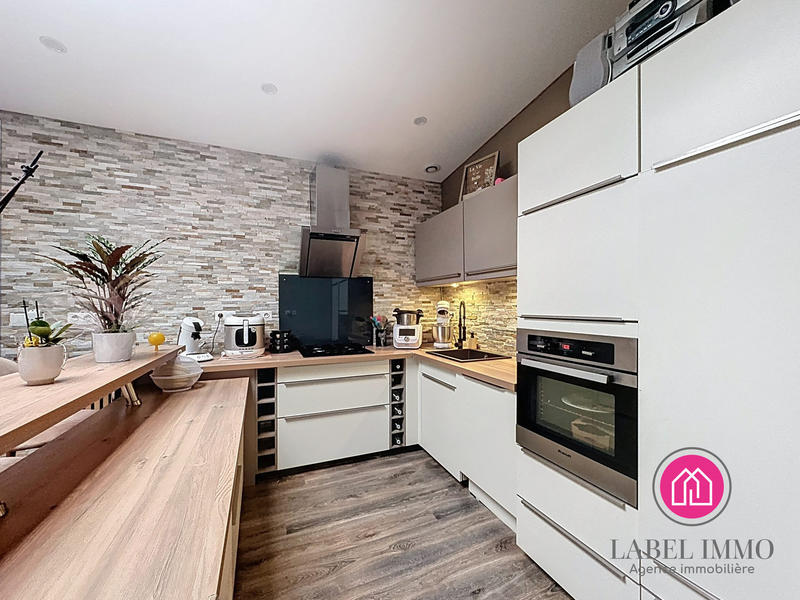 Maison - 140 m² - 7 pièces