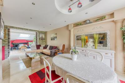 Maison - 177 m² - 5 pièces