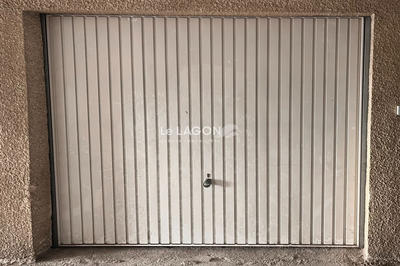 Parking / Garage - 16 m²