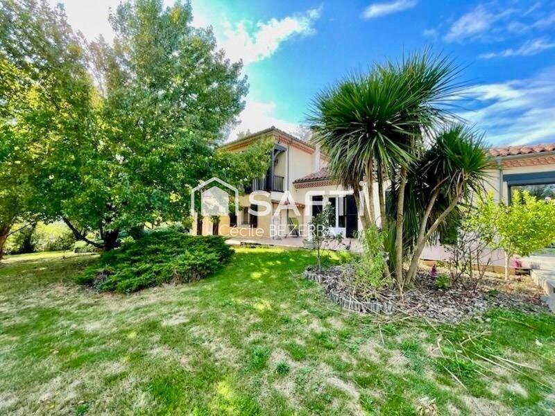 Maison - 239 m² - 7 pièces