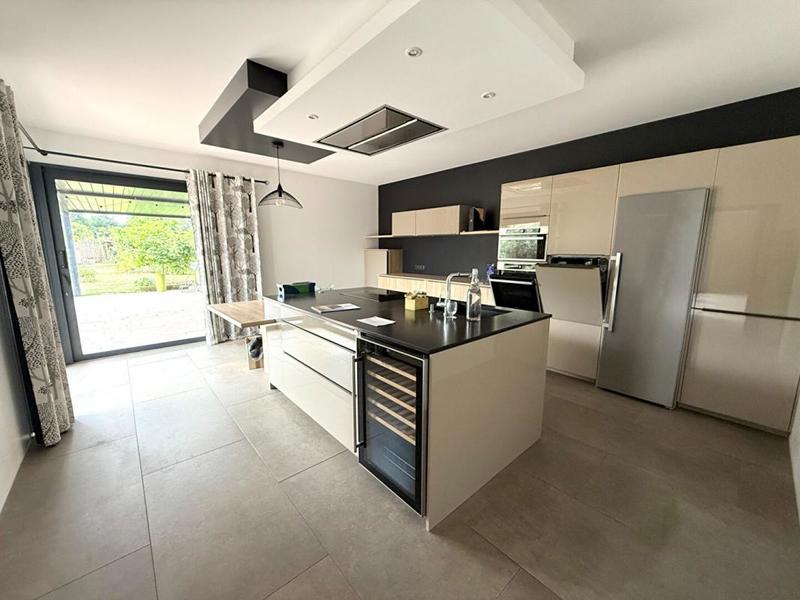 Maison - 190 m² - 7 pièces