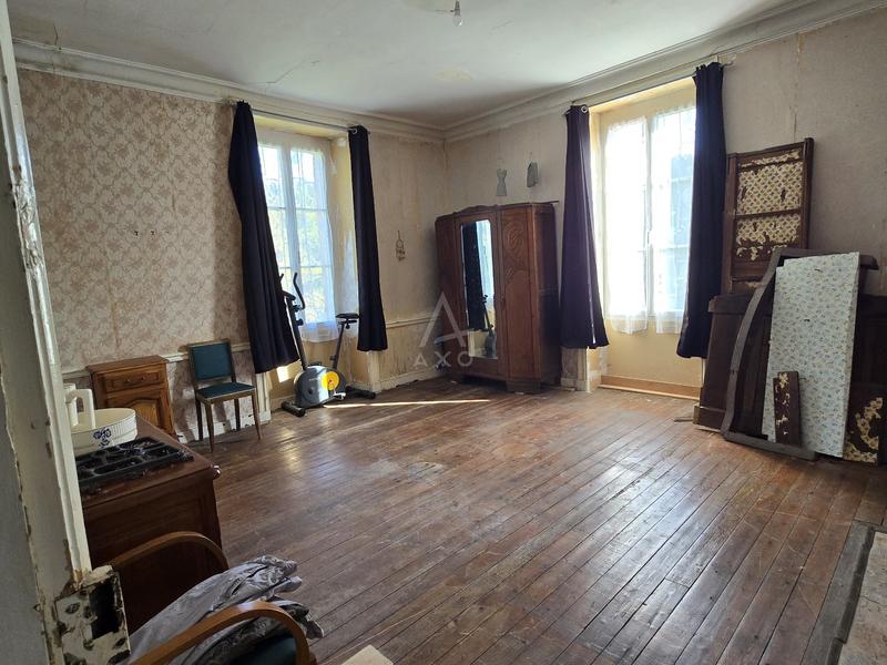 Maison - 232 m² - 11 pièces