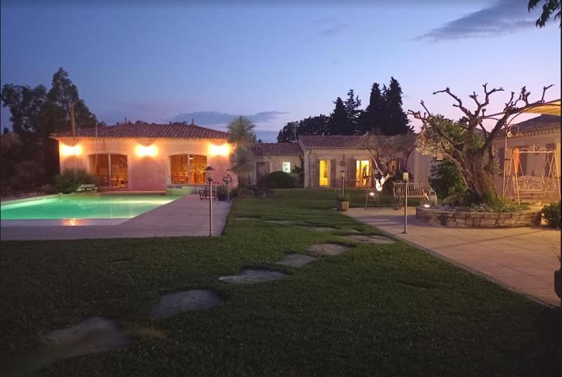 Propriété - 338 m² - 11 pièces