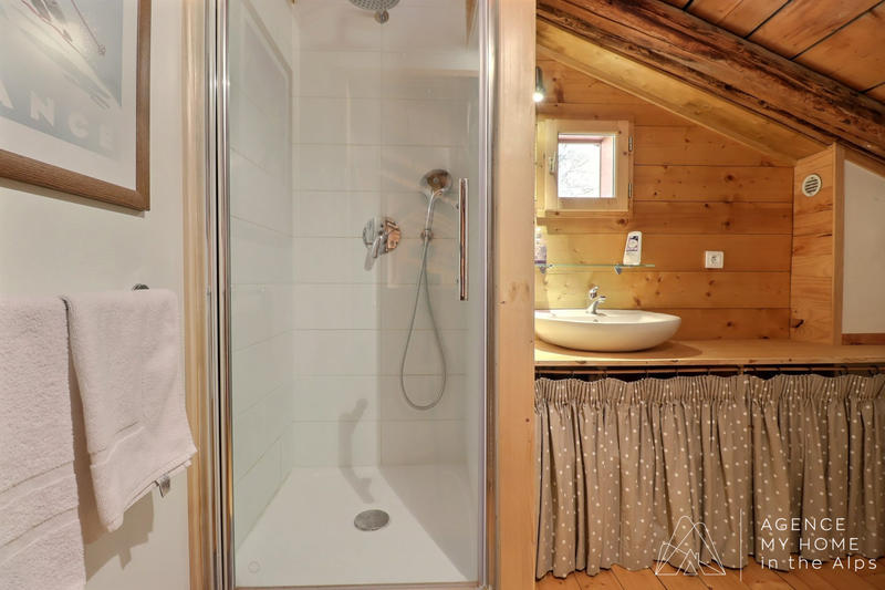 Châlet - 258 m² - 12 pièces