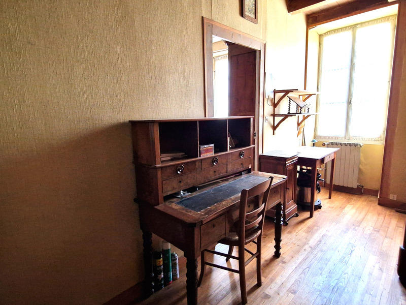 Maison - 166 m² - 7 pièces