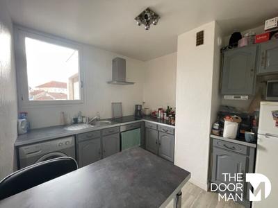 Appartement - 75 m² - 4 pièces