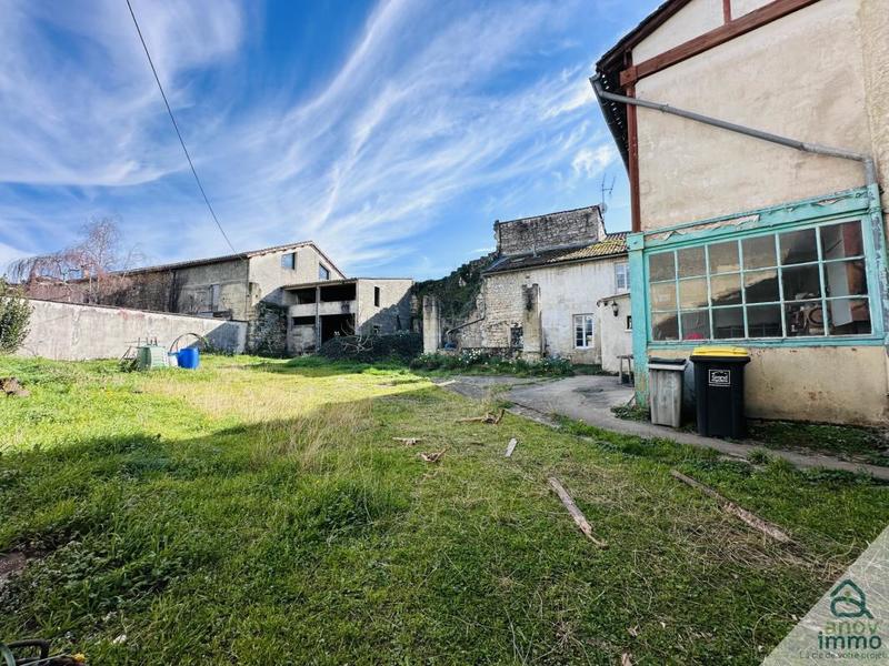 Maison - 198 m² - 8 pièces