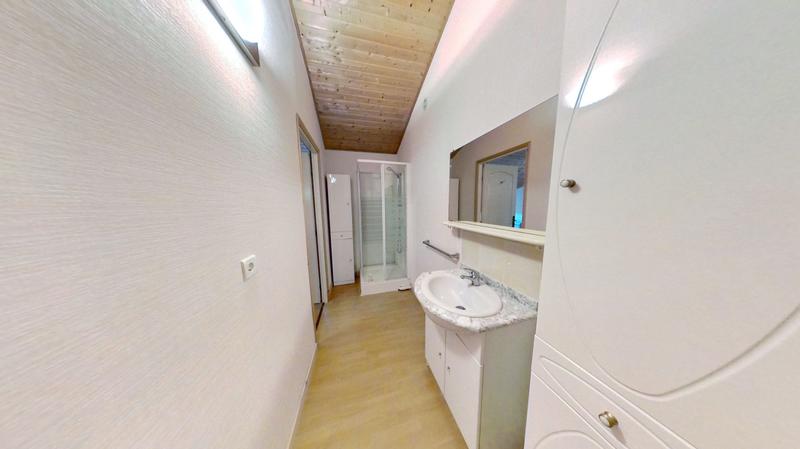 Maison traditionnelle - 183 m² - 6 pièces