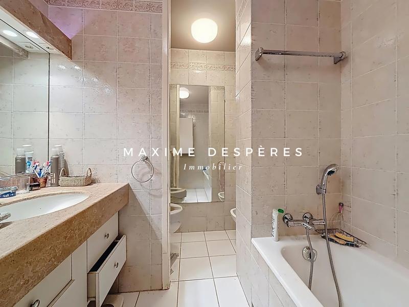 Appartement - 100 m² - 4 pièces