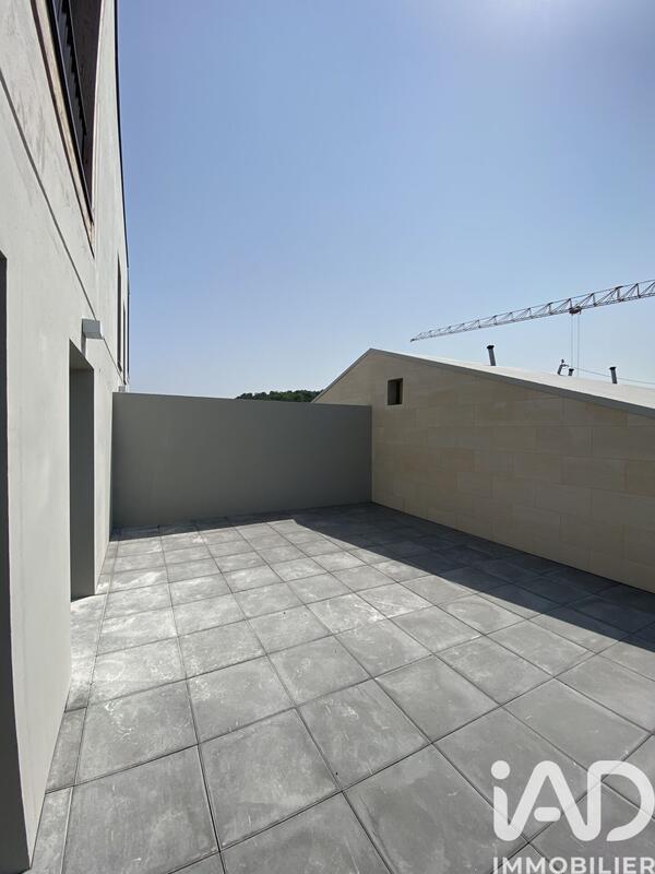 Appartement - 94 m² - 4 pièces