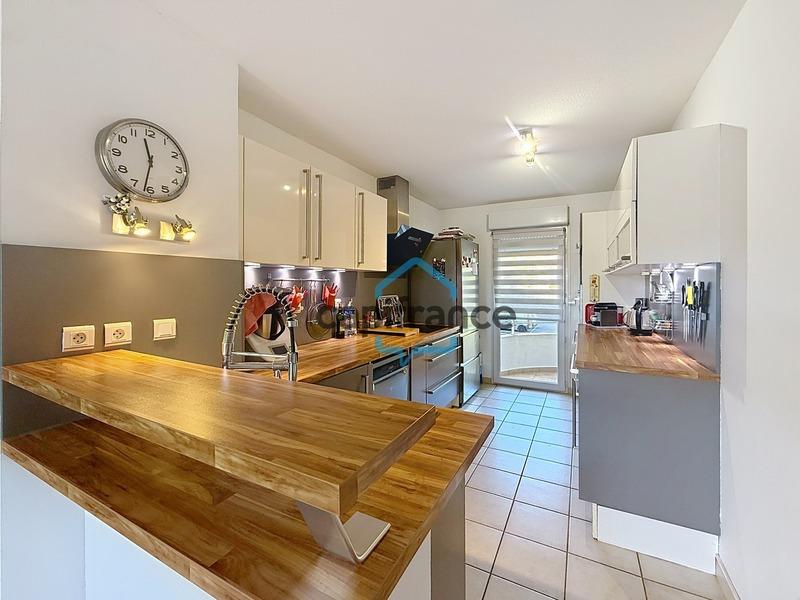 Appartement - 83 m² - 4 pièces