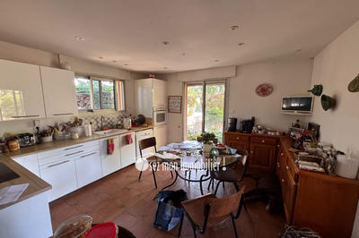 Villa - 270 m² - 7 pièces