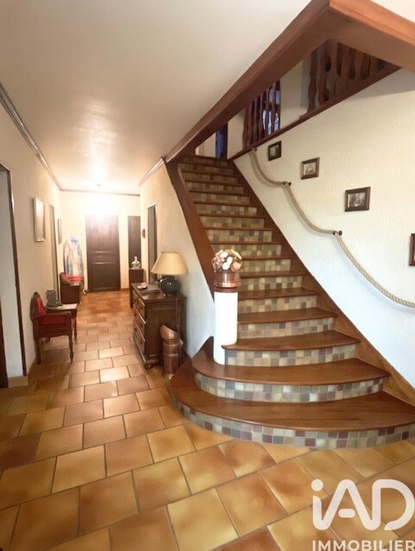 Maison - 272 m² - 7 pièces