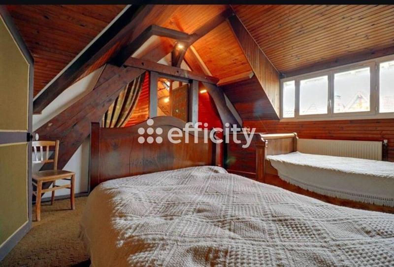 Maison - 153 m² - 7 pièces