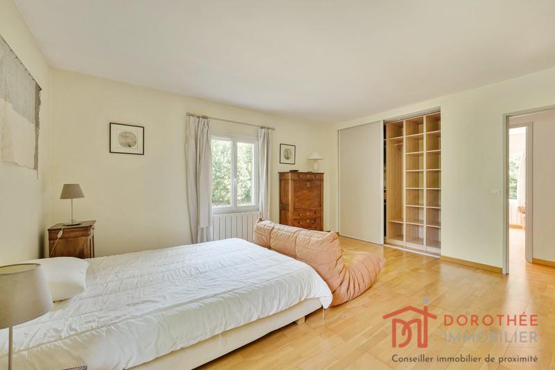 Maison - 141 m² - 8 pièces