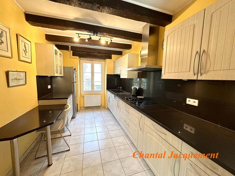 Maison - 390 m² - 16 pièces