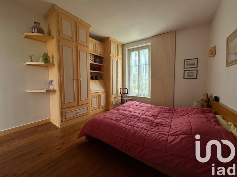 Maison - 320 m² - 12 pièces