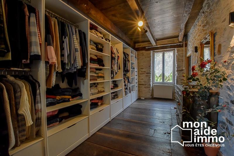 Maison ancienne - 242 m² - 8 pièces