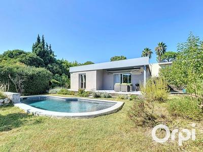 Maison - 105 m² - 4 pièces