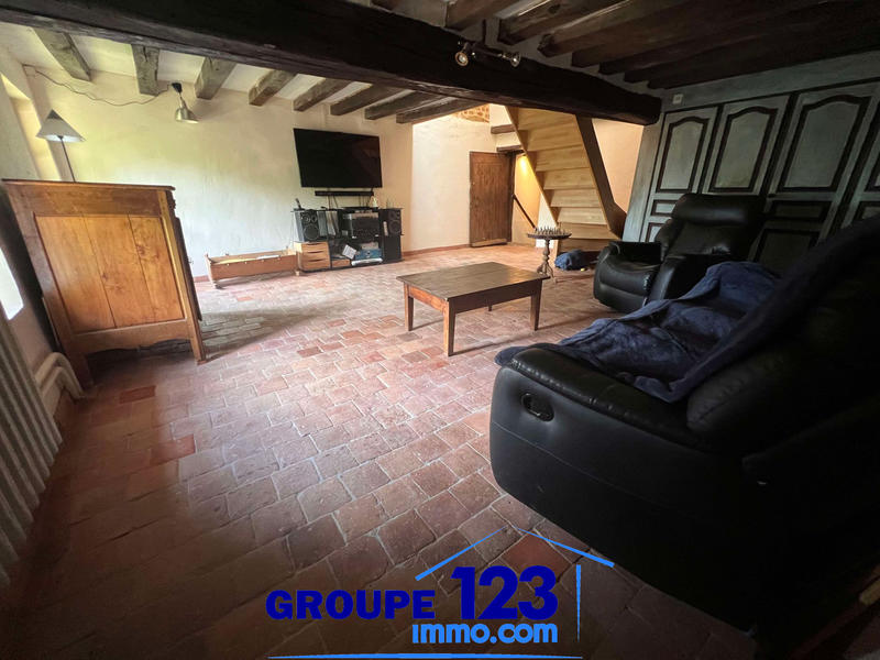 Maison - 240 m² - 8 pièces