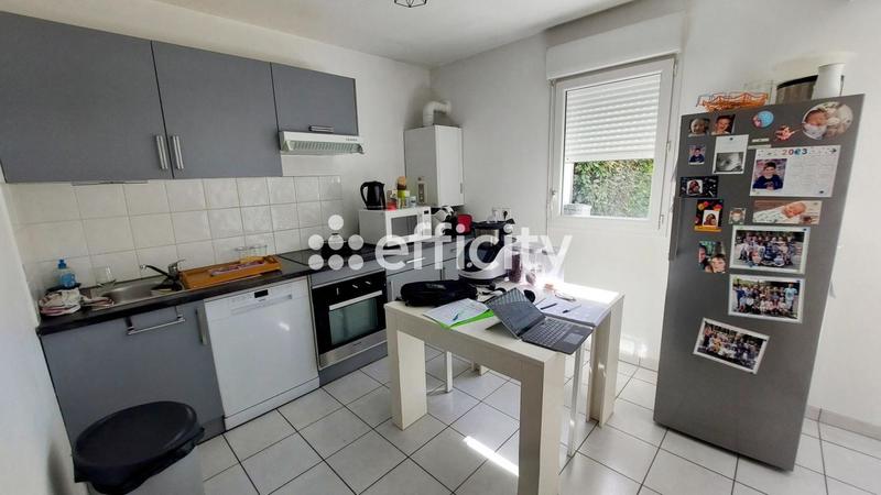 Maison jumelée - 82 m² - 4 pièces