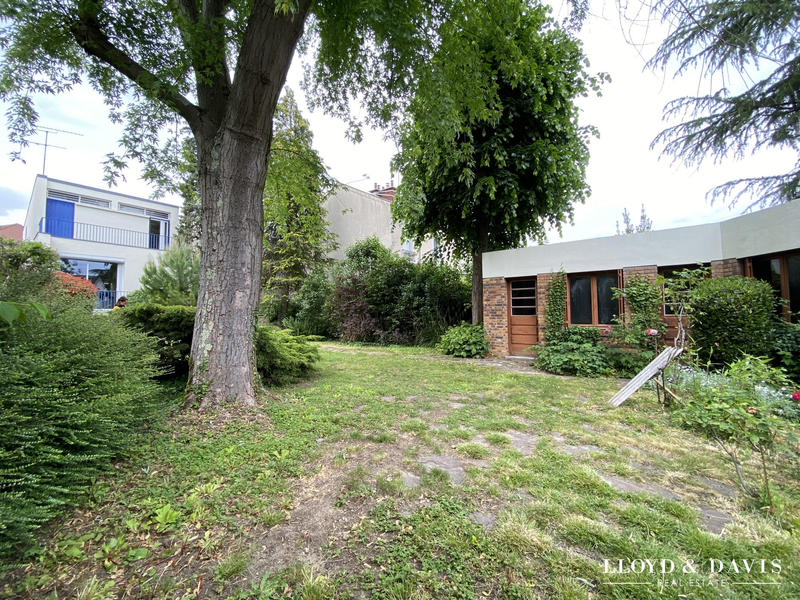 Maison - 158 m² - 10 pièces