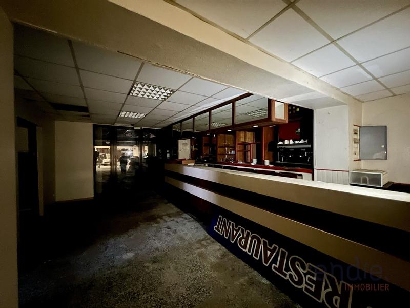 Maison - 266 m² - 6 pièces