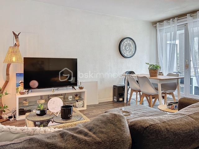 Appartement - 56 m² - 3 pièces
