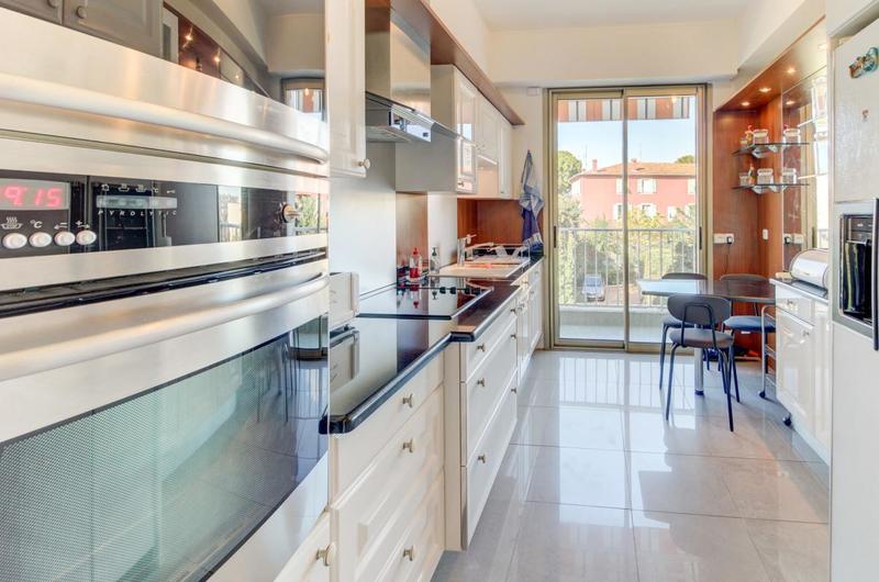 Appartement - 160 m² - 5 pièces