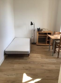 Studio - 14 m² - 1 pièce