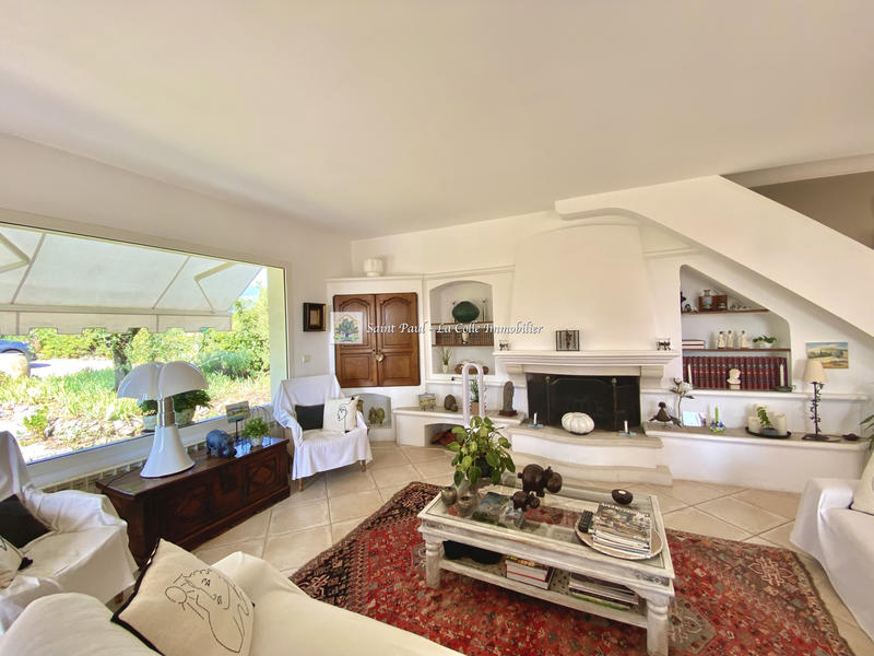 Maison - 220 m² - 6 pièces