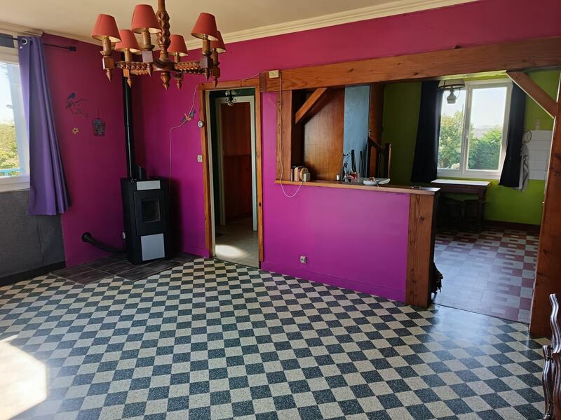 Maison de village - 110 m² - 6 pièces