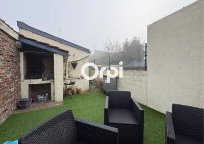 Maison - 94 m² - 5 pièces