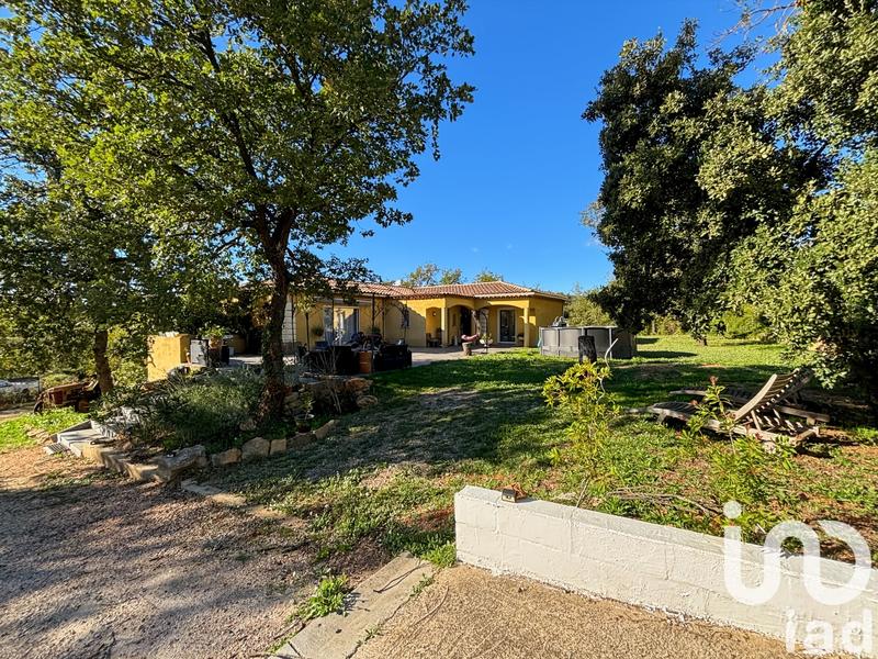 Maison - 227 m² - 7 pièces