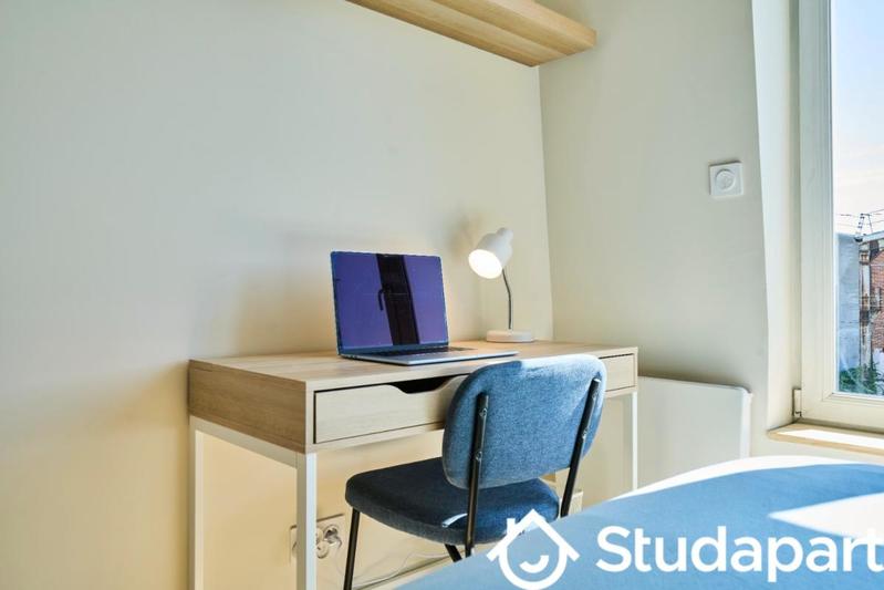 Chambre - 10 m² - 1 pièce