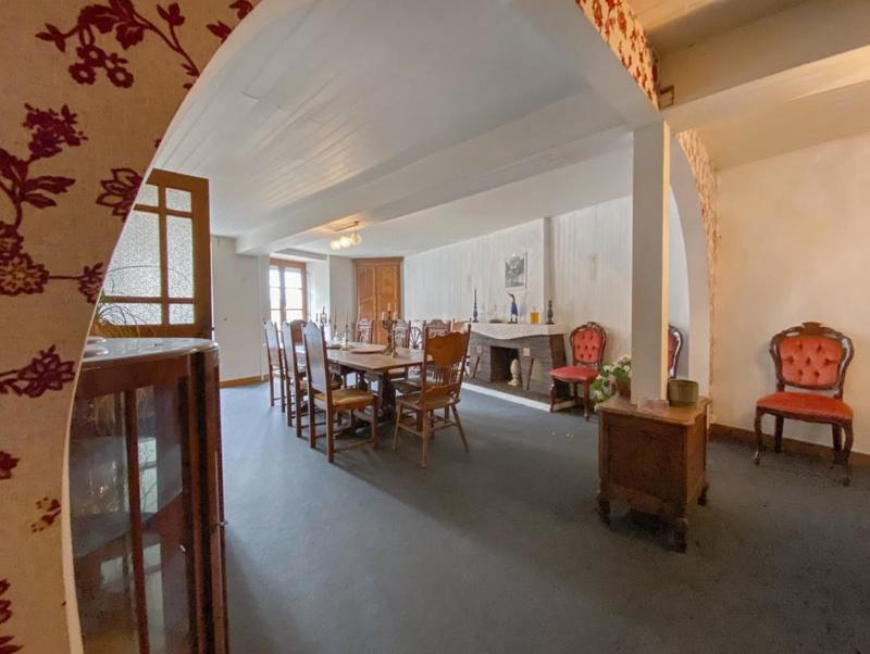 Immeuble - 181 m² - 8 pièces