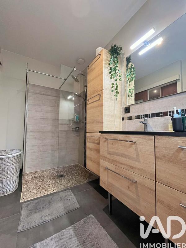 Maison - 97 m² - 4 pièces