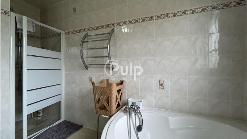 Maison - 120 m² - 4 pièces