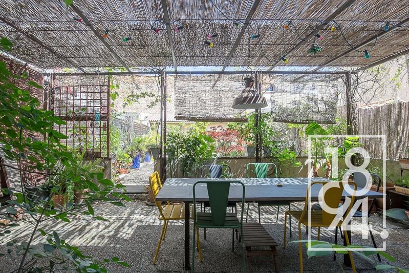 Duplex - 187 m² - 7 pièces