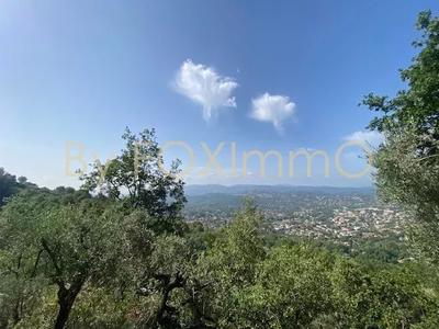 Maison - 220 m² - 5 pièces