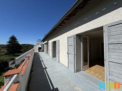 Maison - 287 m² - 7 pièces