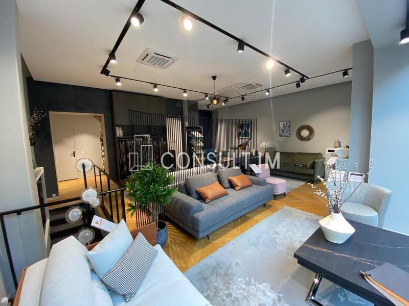 Local commercial - 135 m²