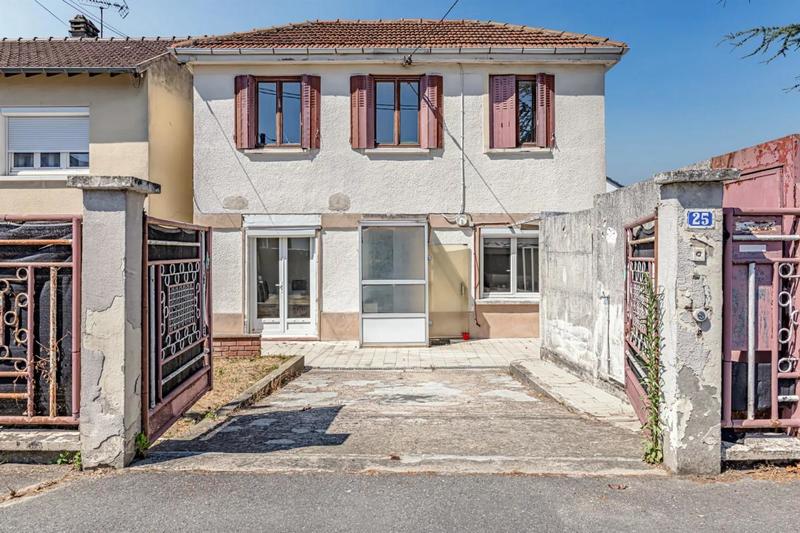Maison - 83 m² - 4 pièces